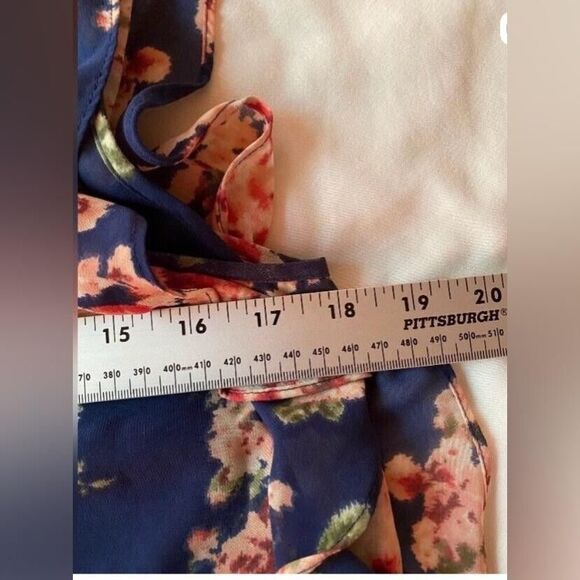 Blouse Women’s Small Navy Blue Floral Ruffle Sleeveless Cottagecore - Picture 4 of 7